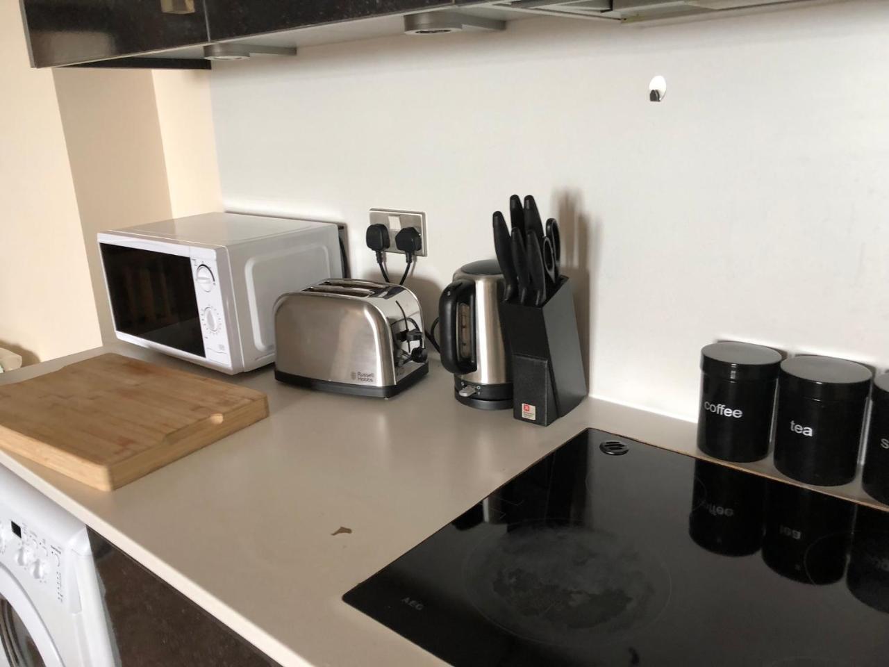 Sky Night Serviced Apartments Cardiff Exterior photo